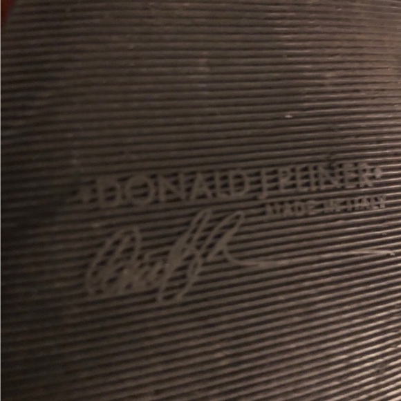 DONALD J. PILNAT Italian made ankle boots. Squared toe gives it a "Beatle Boots" - Picture 8 of 10